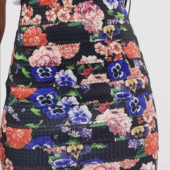 ASOS two piece set. Top and skirt both size 10. - Picture 4 of 7